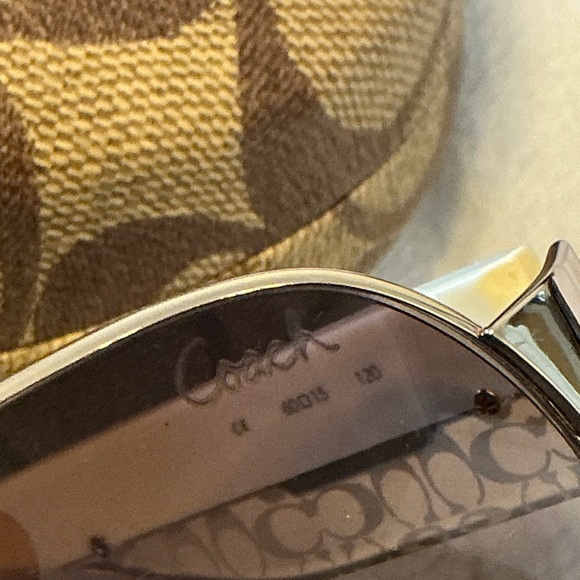 Coach Leanne Sunglasses - Picture 4 of 14